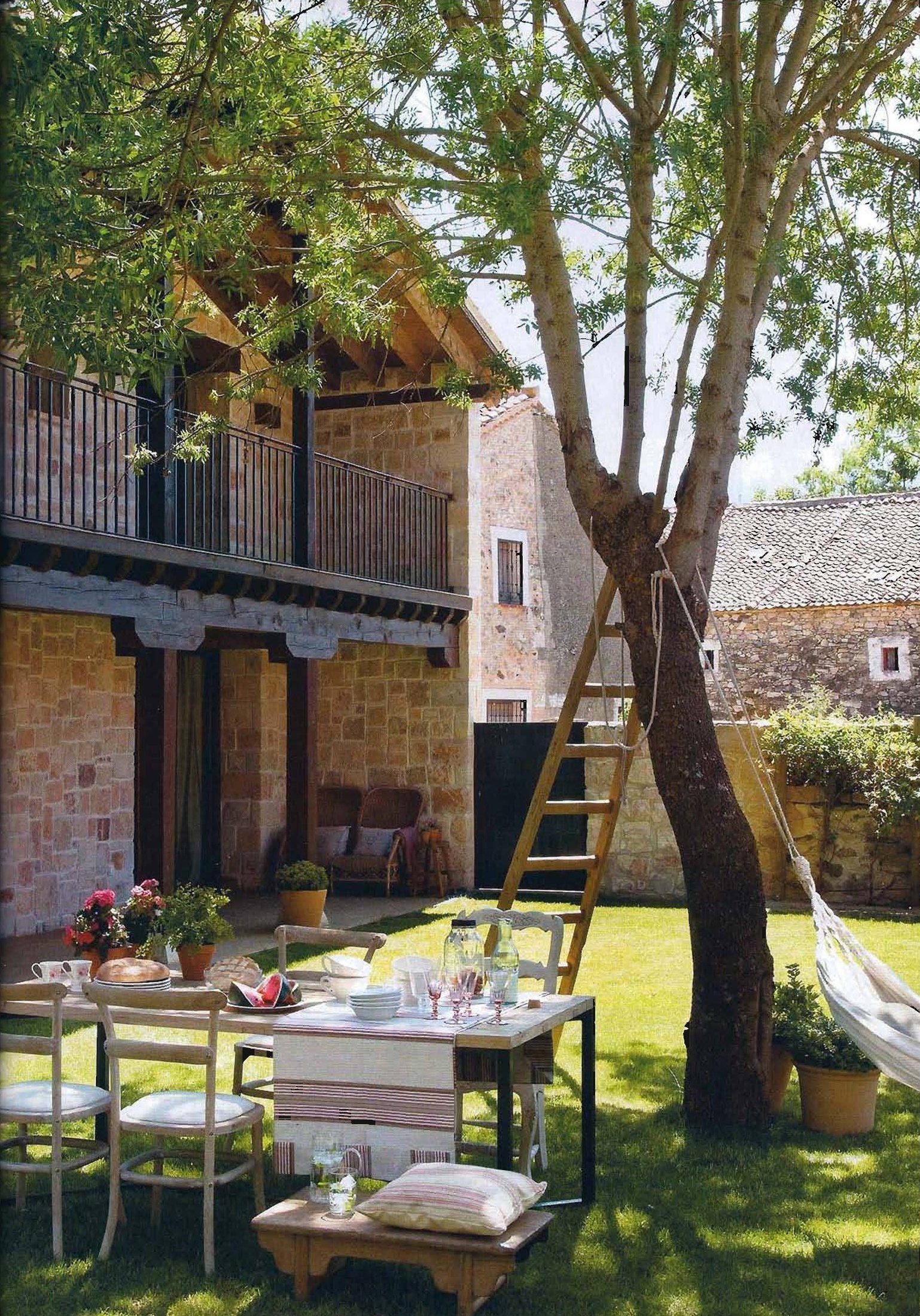Jardín privado y zona exterior